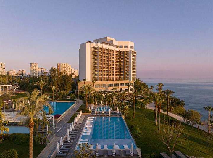 Akra Hotel